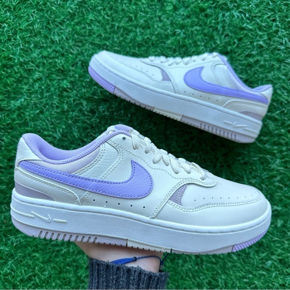 Nike Gamma Force Pale Ivory / Lilac Bloom - Picture 2 of 10